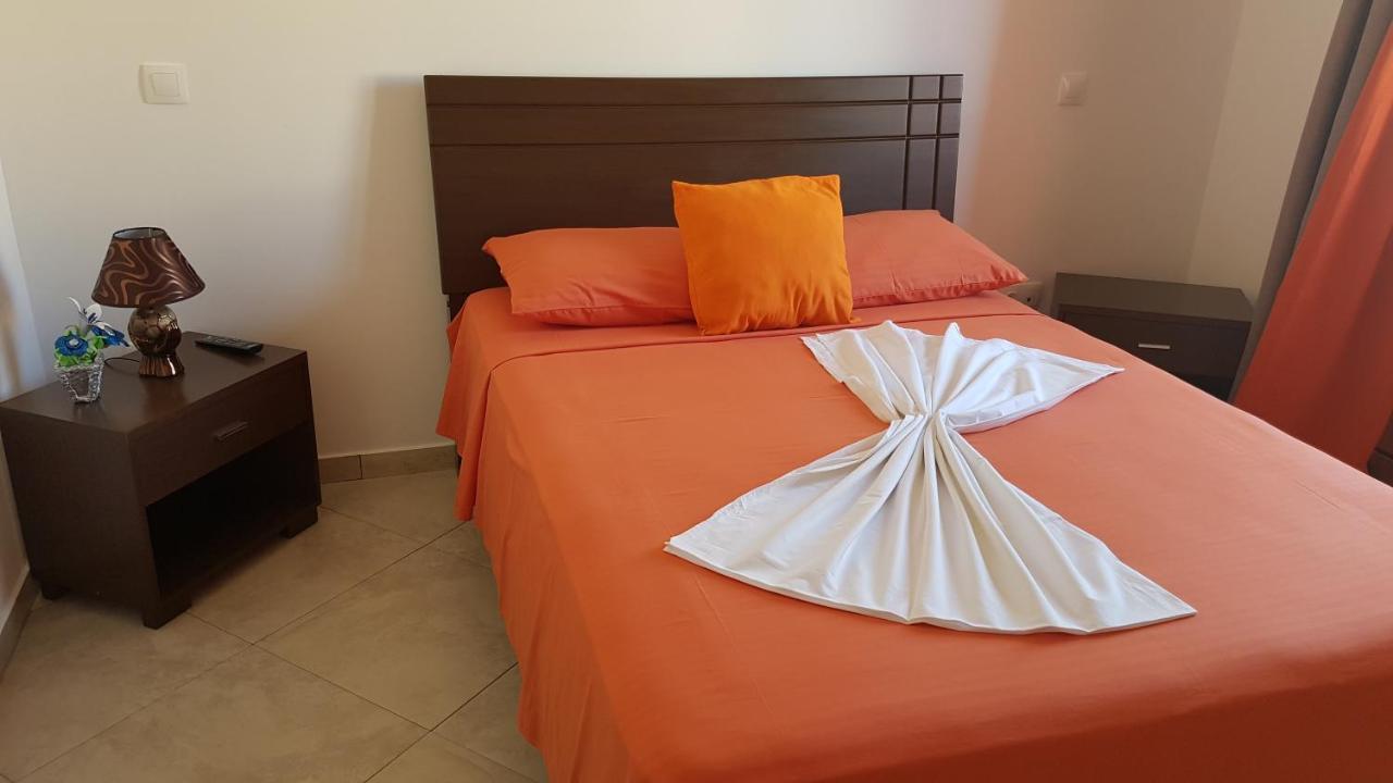 Hotel Ocean View & Restaurante Seafood Сао Филипе Екстериор снимка