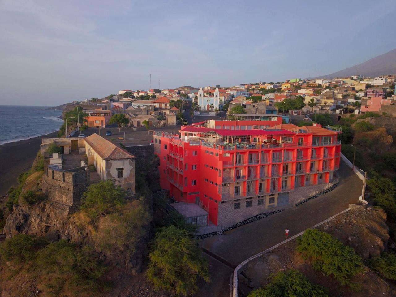 Hotel Ocean View & Restaurante Seafood Сао Филипе Екстериор снимка