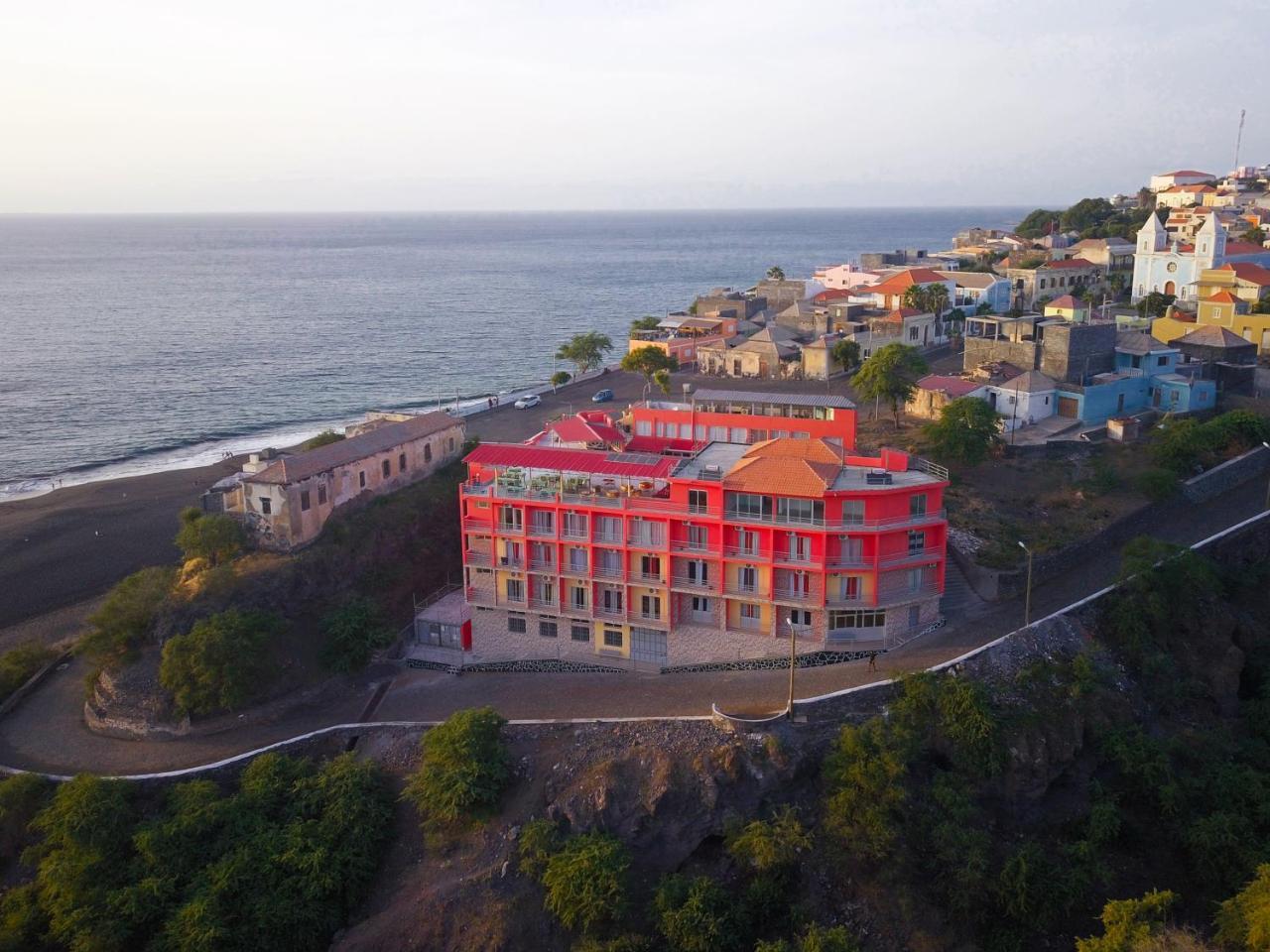 Hotel Ocean View & Restaurante Seafood Сао Филипе Екстериор снимка