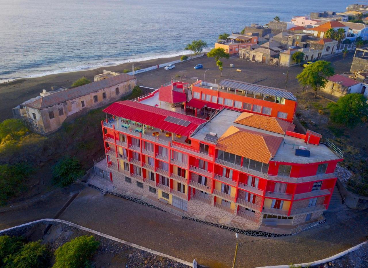 Hotel Ocean View & Restaurante Seafood Сао Филипе Екстериор снимка